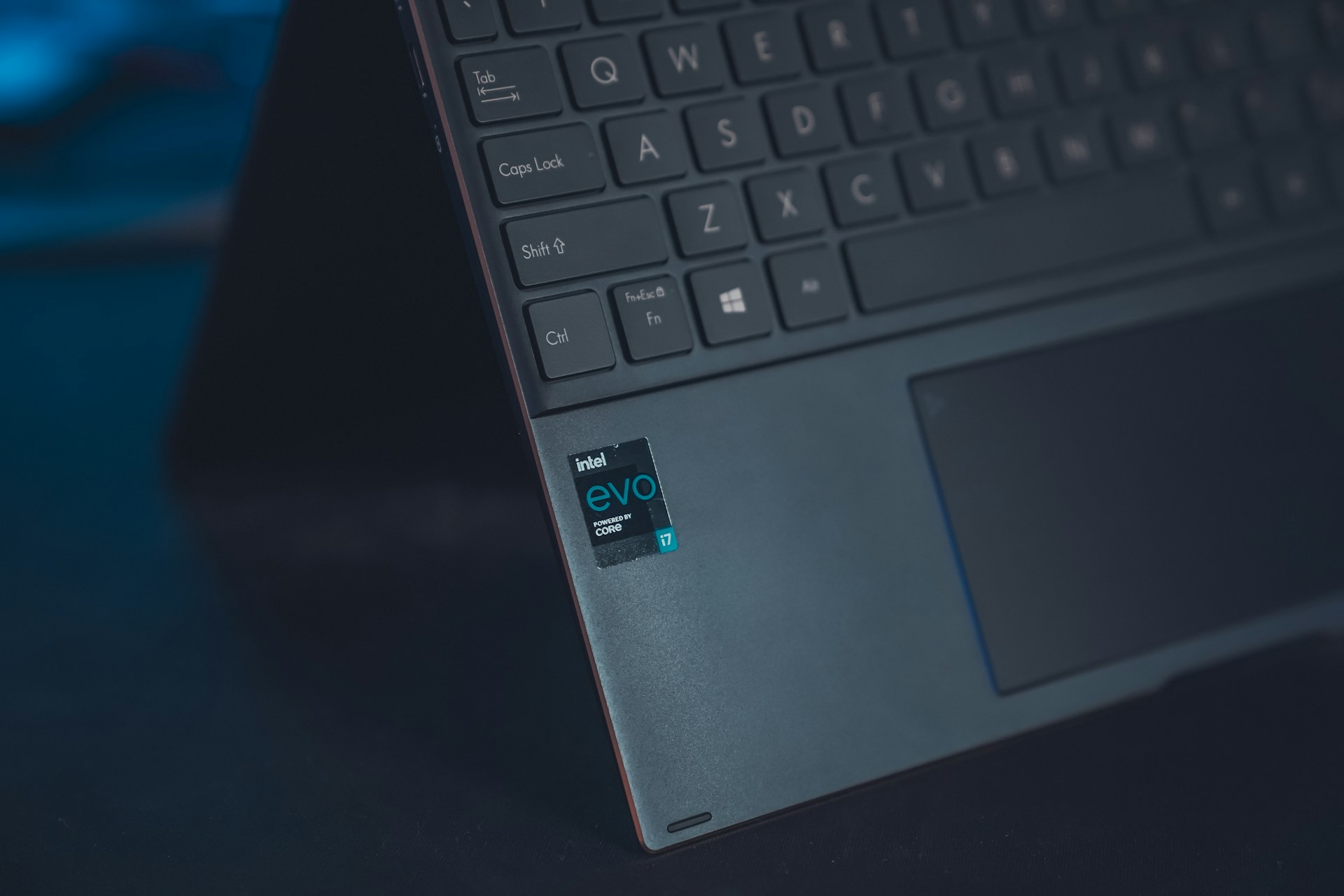 Intel Evo: Jakie wymagania musi spełniać laptop, aby otrzymać certyfikat?